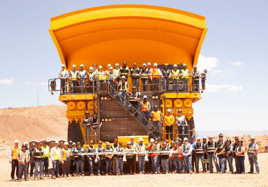 Morenci team members and Komatsu representatives with the site's new Komatsu 980E-5 haul truck.